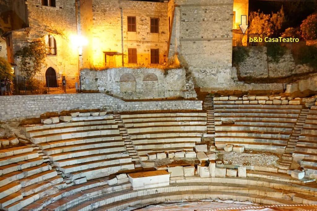 Casa Al Teatro Apartment Терачина Екстериор снимка