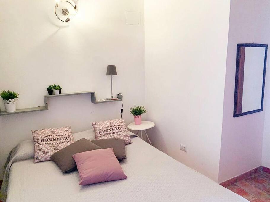 Casa Al Teatro Apartment Терачина Екстериор снимка